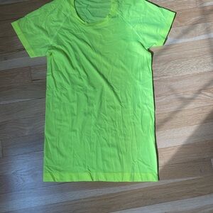Lululemon Short Sleeve